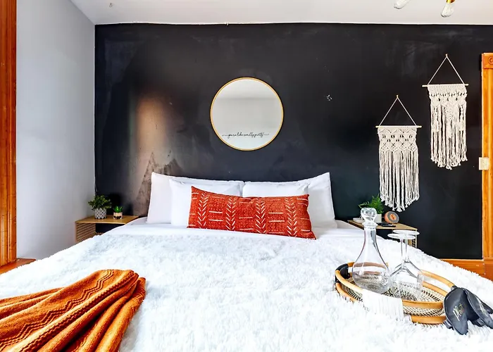 Jungle House Luxury Lofts - Short North High Street